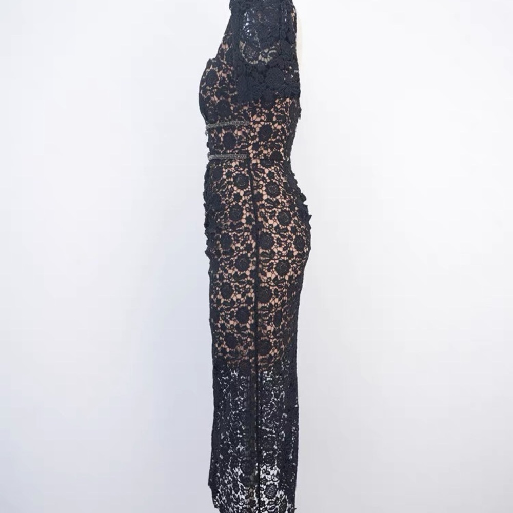 Self-Portrait Guipure Fitted Embellished Buttons Black Lace Midi Dress NWOT - Picture 8 of 15